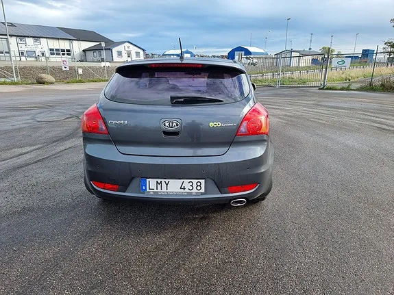 Kia Proceed 2010 photo 4