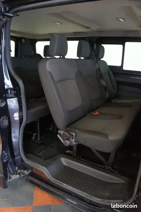 Renault Trafic 2023 photo 5
