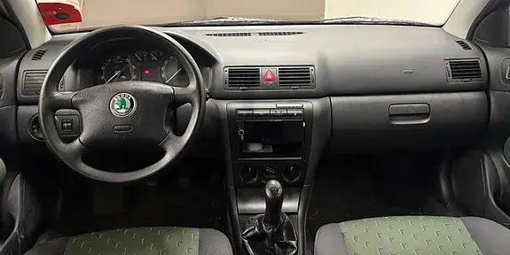 Skoda Octavia 2002 photo 5