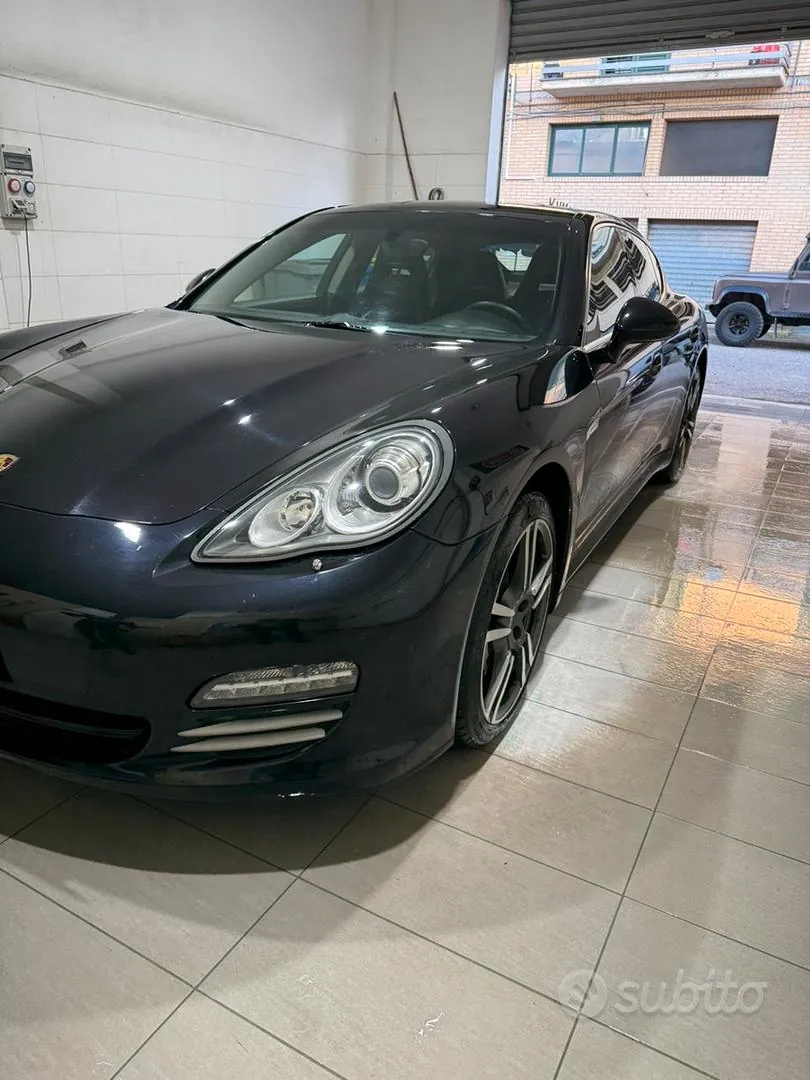 Porsche Panamera 2012 photo 3