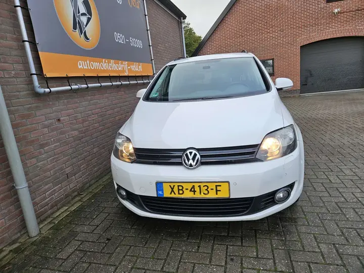 Volkswagen Golf Plus 2011 photo 2