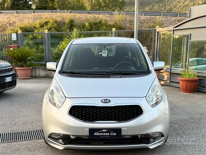 Kia Venga 2015 photo 2