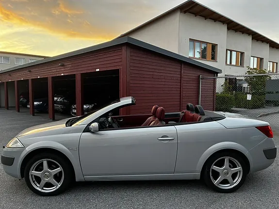 Renault Megane Ii 2004 photo 2