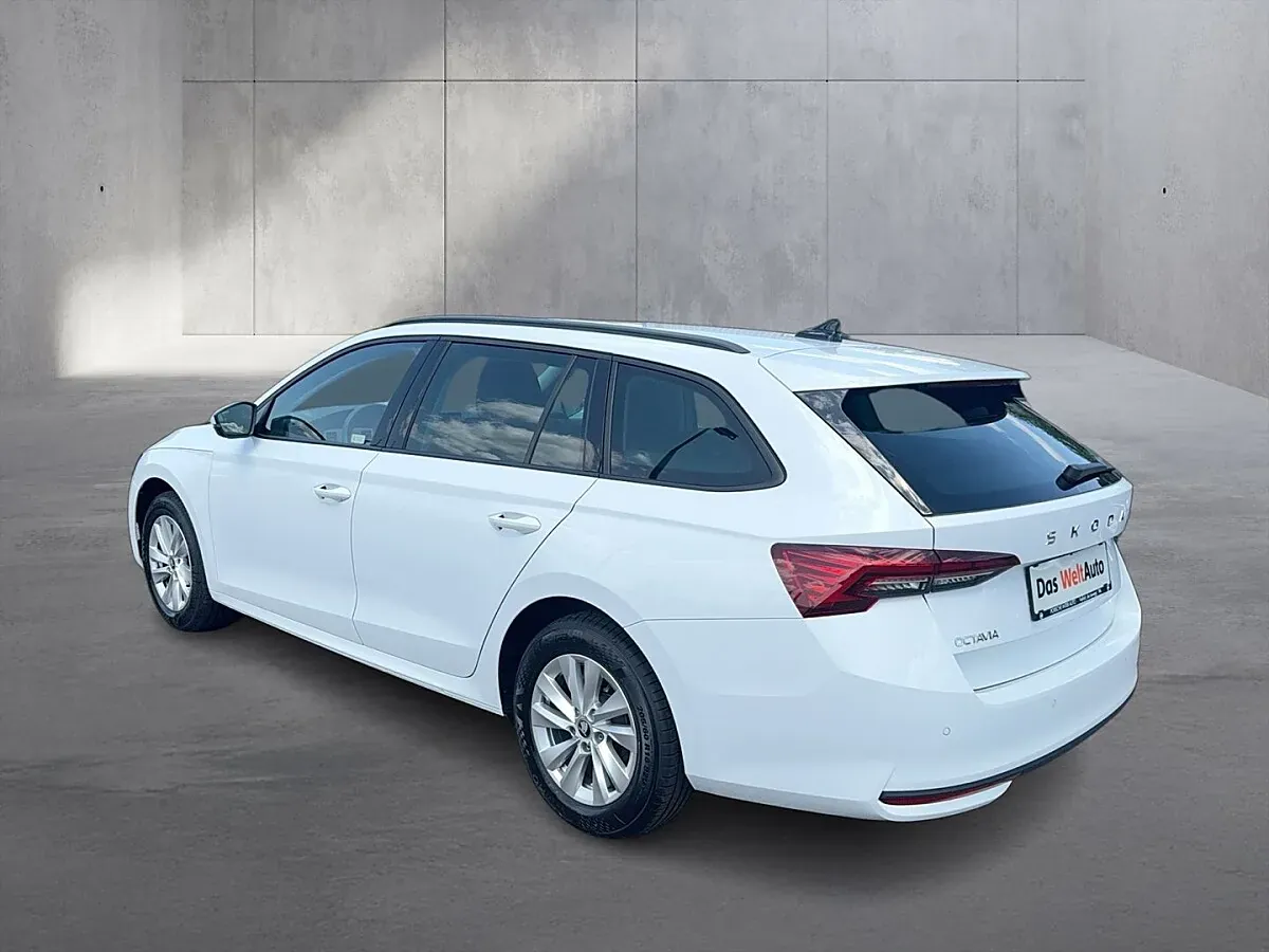 Skoda Octavia 2025 photo 3