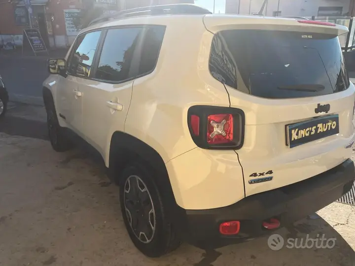 Jeep Renegade 2015 photo 4