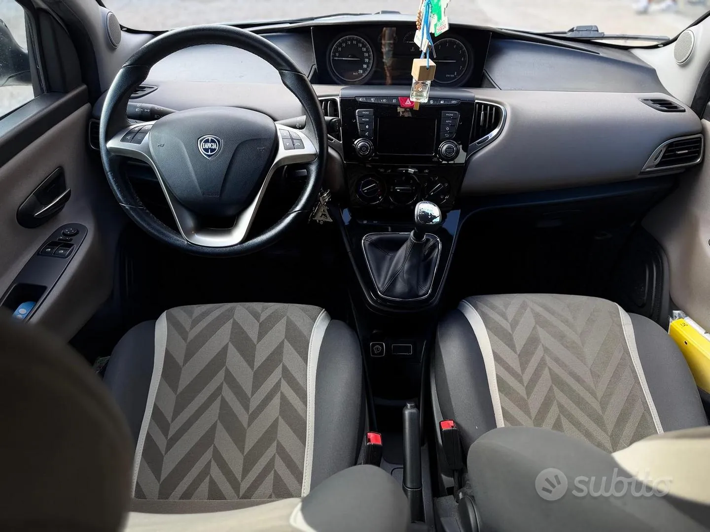 Lancia Ypsilon 2017 photo 3