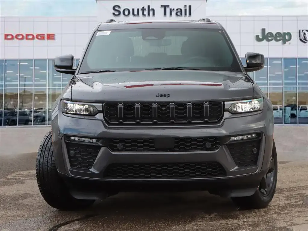 Jeep Grand Cherokee 2026 photo 2