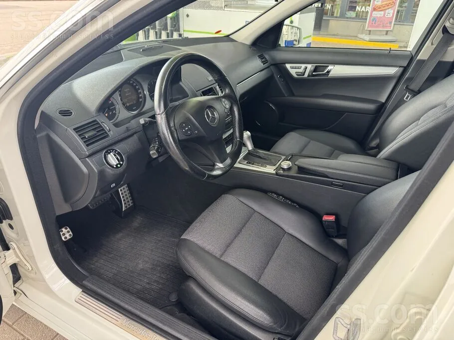 Mercedes-Benz C220 2009 photo 5