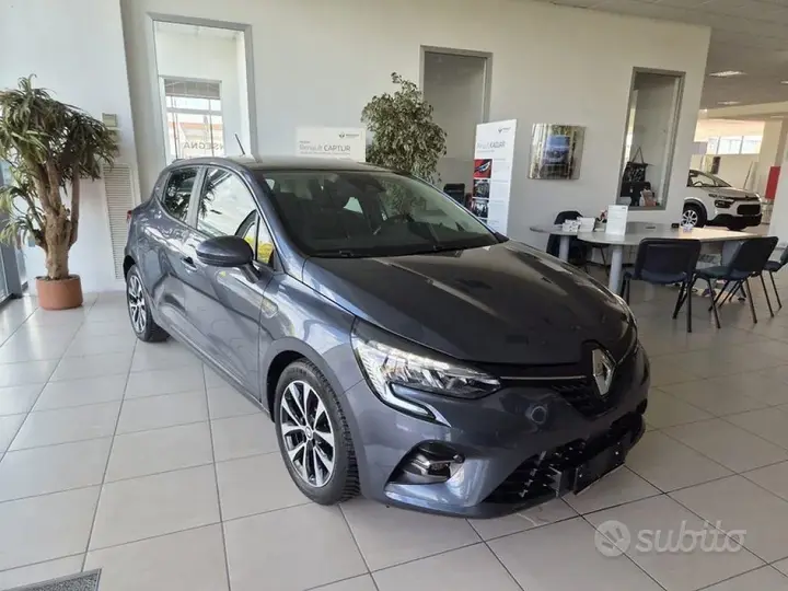 Renault Clio 2022 photo 4