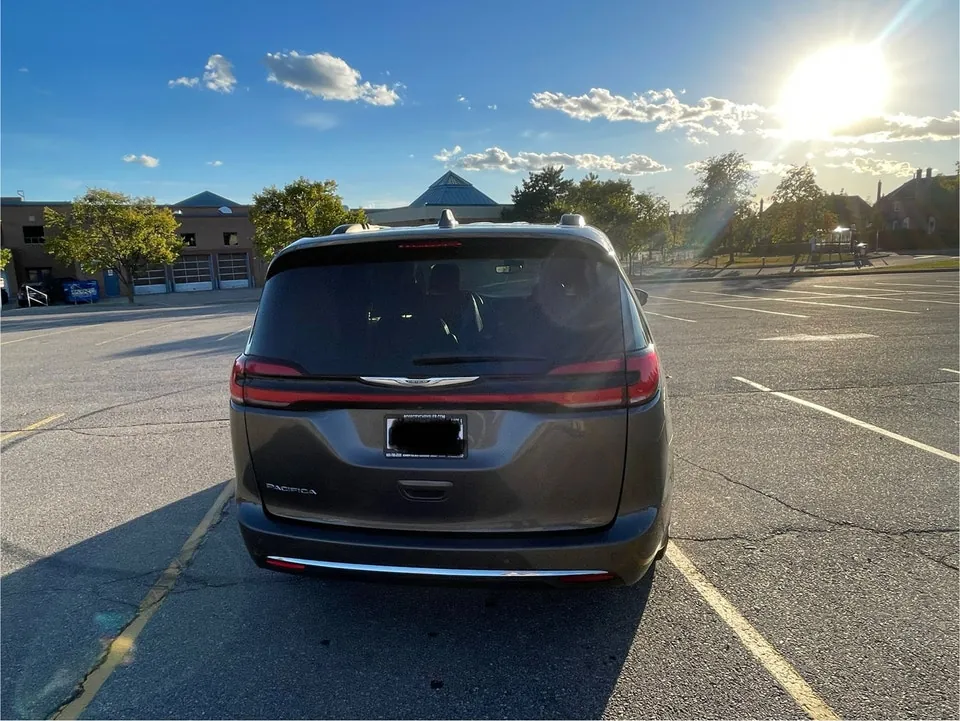 Chrysler Pacifica 2022 photo 5