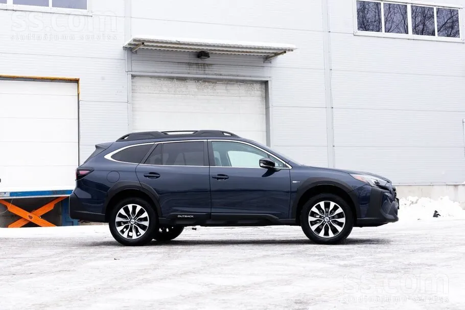Subaru Outback 2023 photo 3
