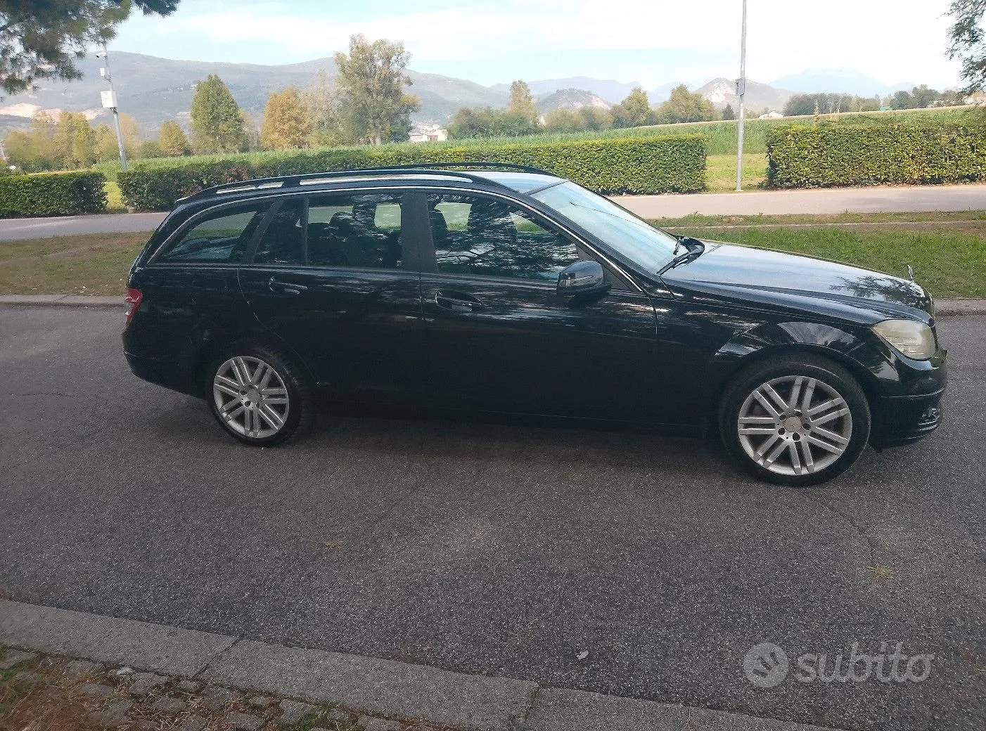 Mercedes-Benz C-Class 2010 photo 4