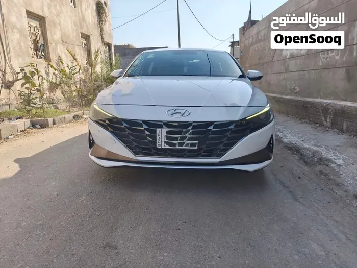 Hyundai Elantra 2022 photo 3