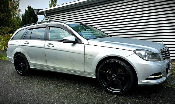 Mercedes-Benz C220 D 2012 photo 4