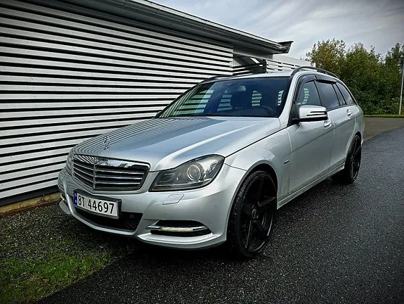 Mercedes-Benz C220 D 2012 photo 2