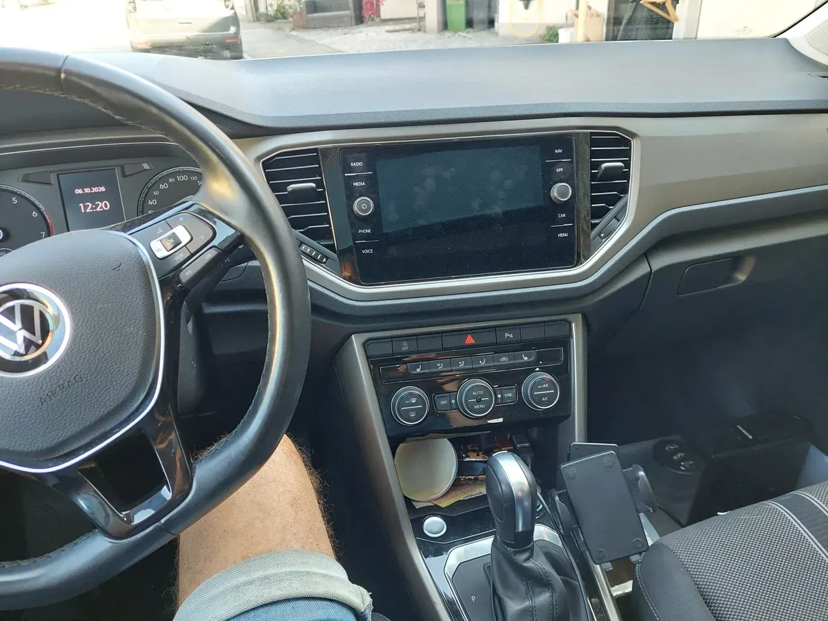 Volkswagen T-Roc 2021 photo 3