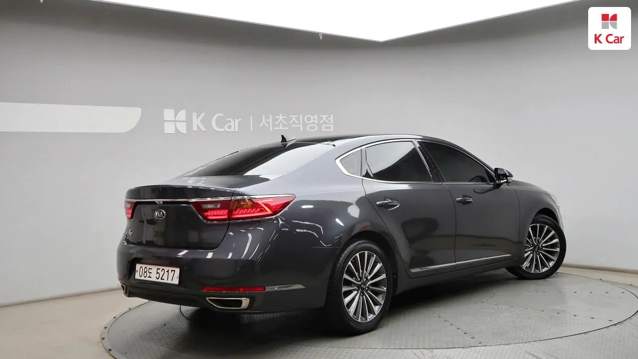 Kia K7 2017 photo 2