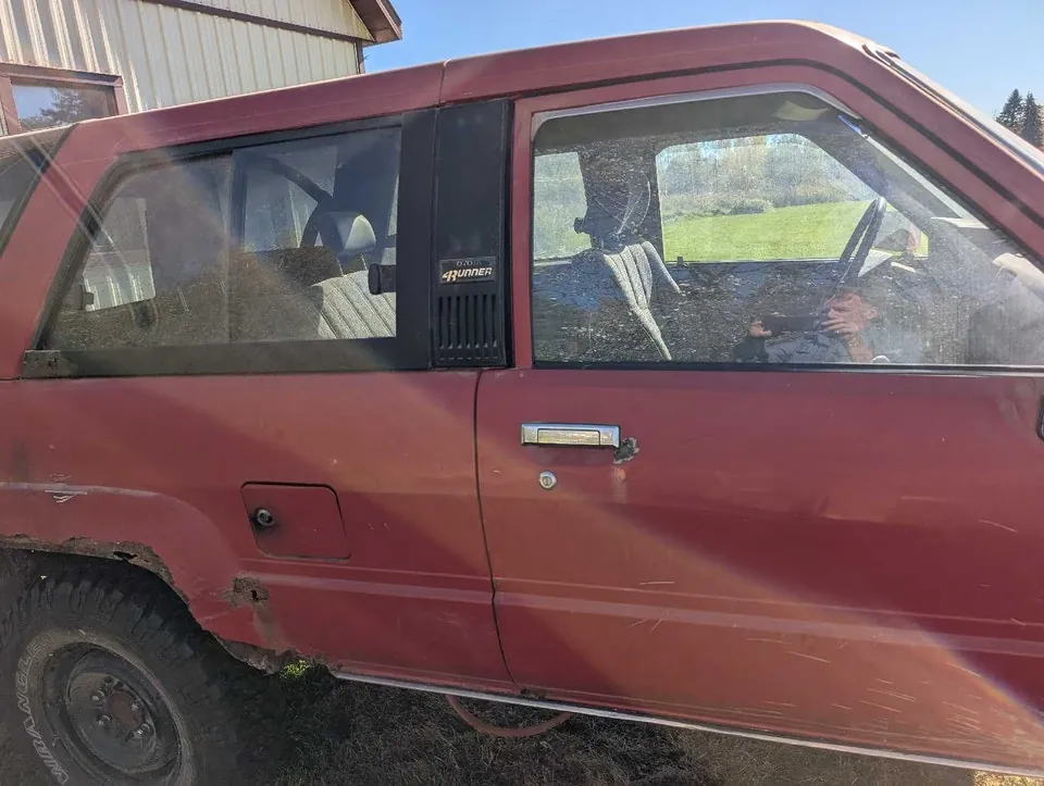 Toyota 4Runner 1989 photo 5