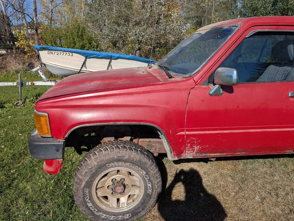Toyota 4Runner 1989 photo 2