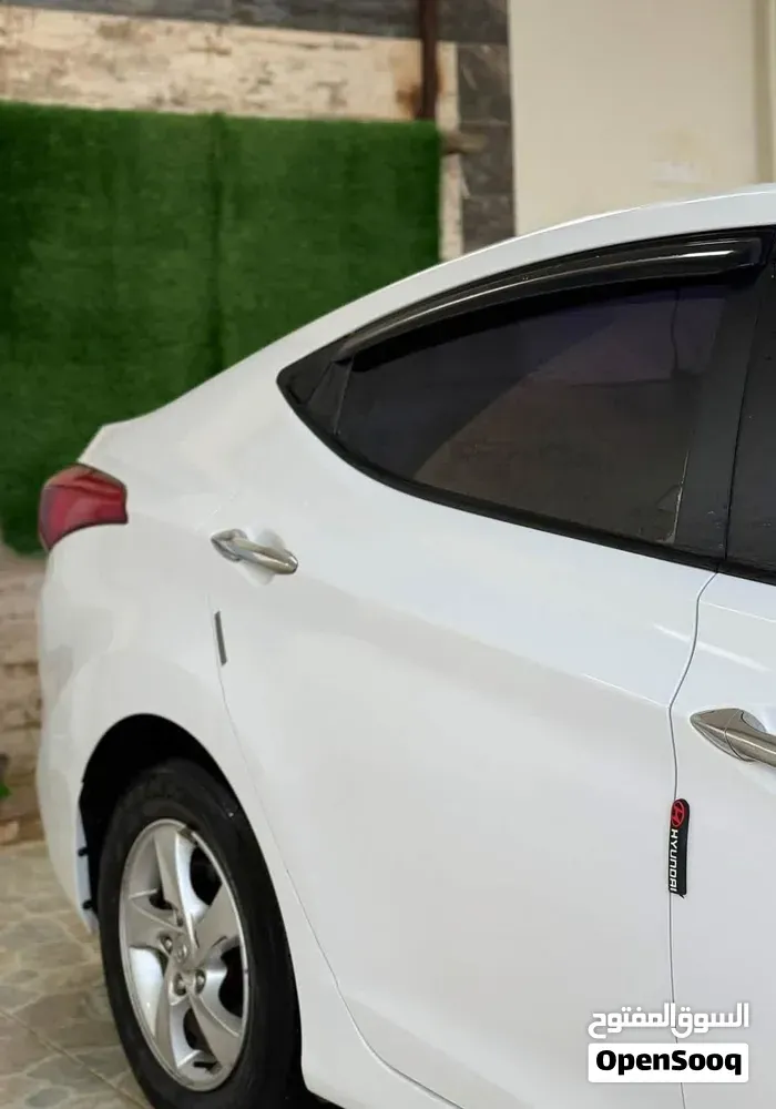 Hyundai Avante 2013 photo 3