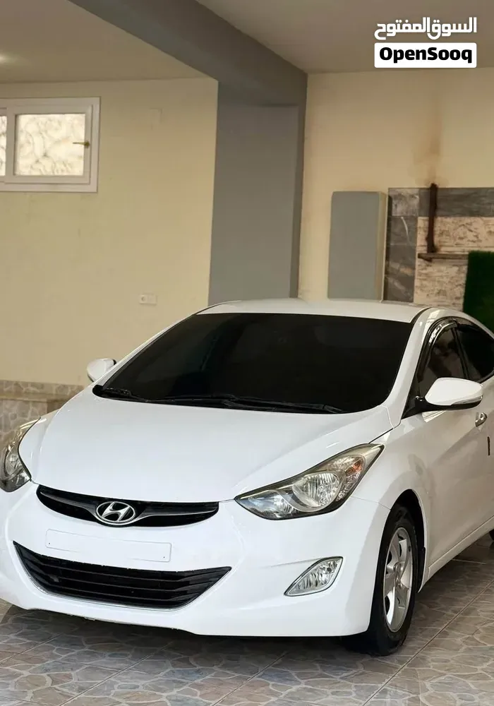 Hyundai Avante 2013 photo 2