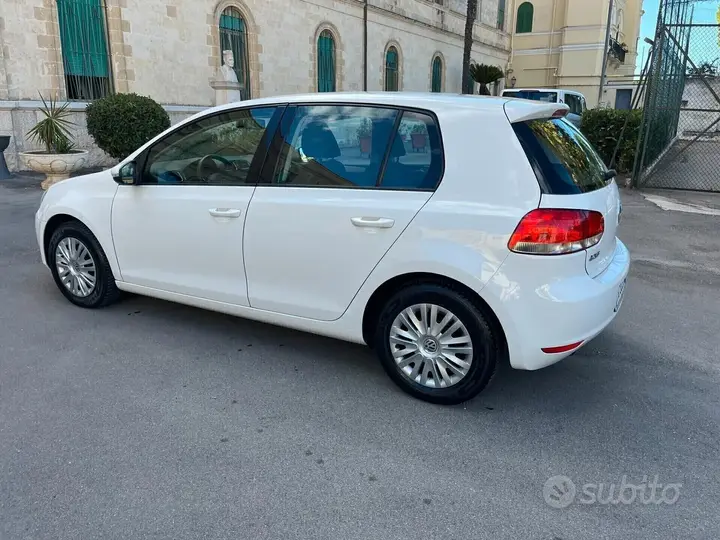 Volkswagen Golf 2012 photo 5