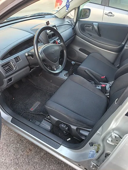 Suzuki Liana 2003 photo 3