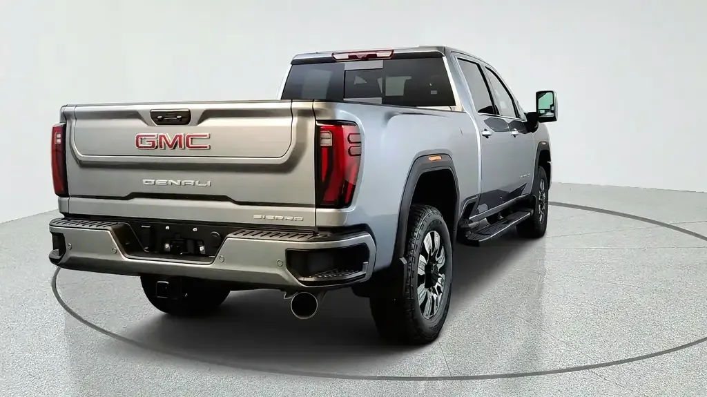 GMC Sierra 2500Hd 2026 photo 3
