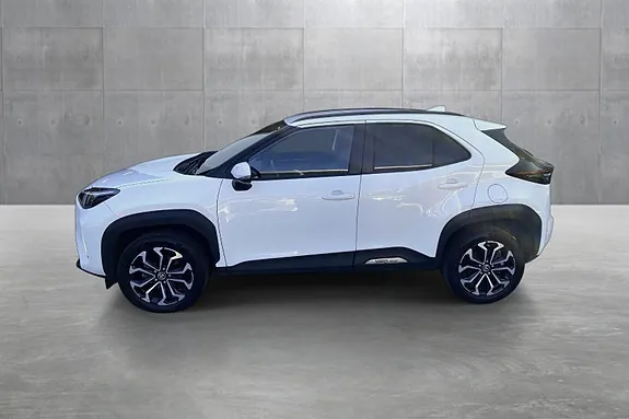 Toyota Yaris Cross 2024 photo 2