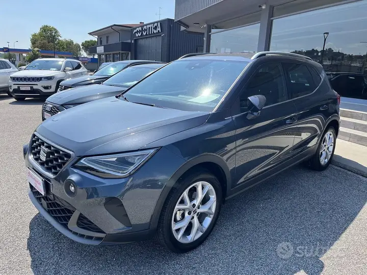 Seat Arona 2023 photo 4