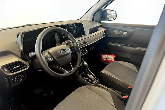 Ford Transit Courier 2026 photo 4
