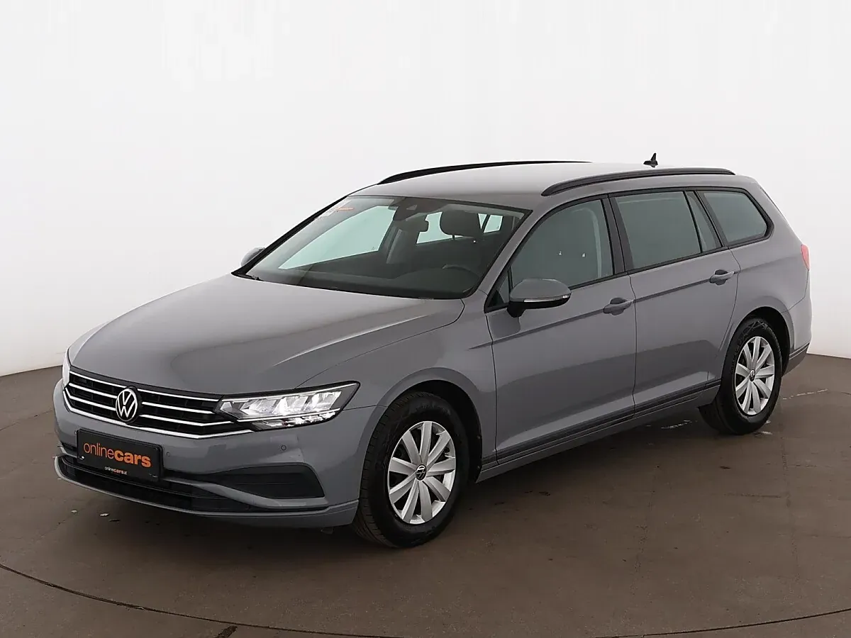 Volkswagen Passat 2022 photo 2
