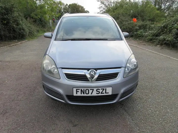 Vauxhall Zafira 2007 photo 2