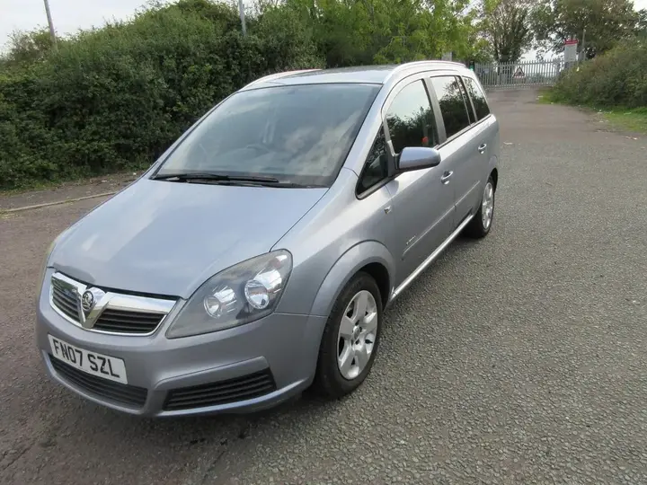 Vauxhall Zafira 2007 photo 3