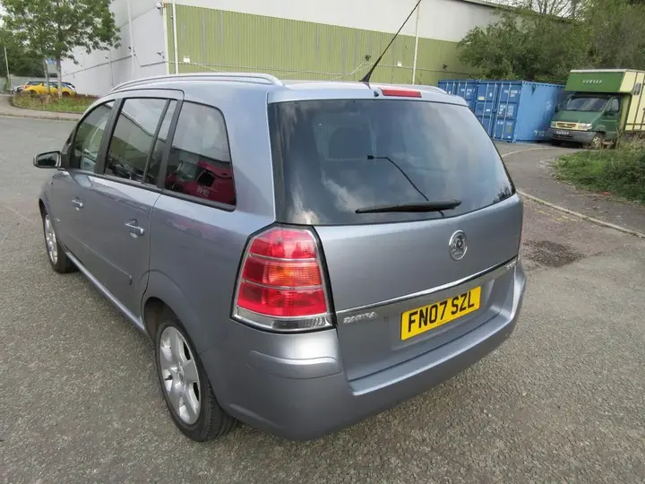 Vauxhall Zafira 2007 photo 4