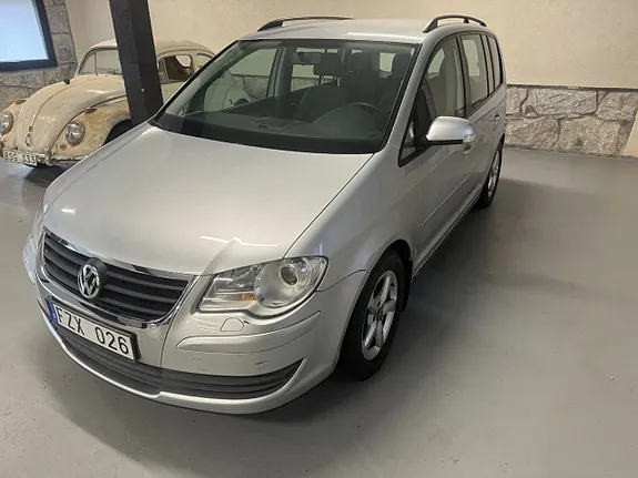 Volkswagen Touran 2008 photo 3