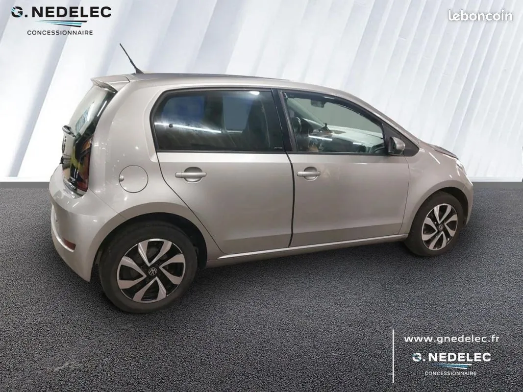 Volkswagen Up 2021 photo 4