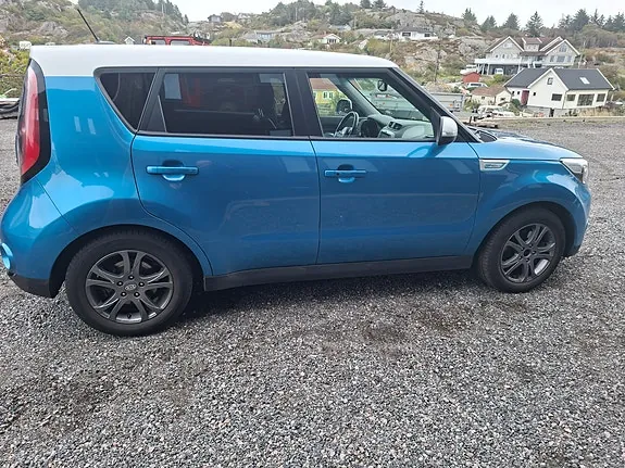 Kia Soul 2015 photo 2