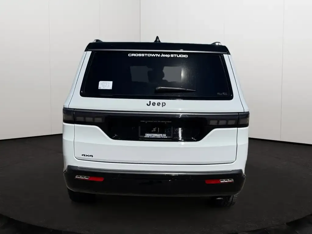 Jeep Grand Wagoneer 2026 photo 5