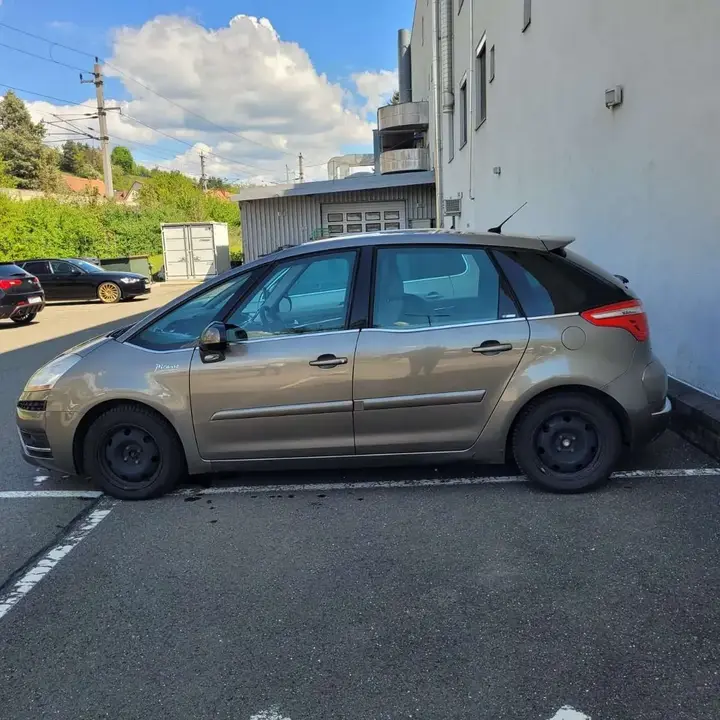 Citroen C4 Picasso 2008 photo 2