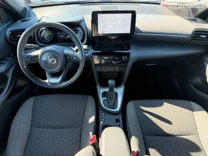 Toyota Yaris Cross 2023 photo 4