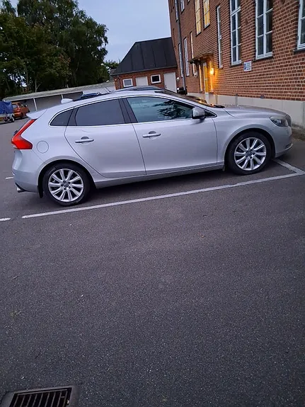 Volvo V40 2013 photo 3