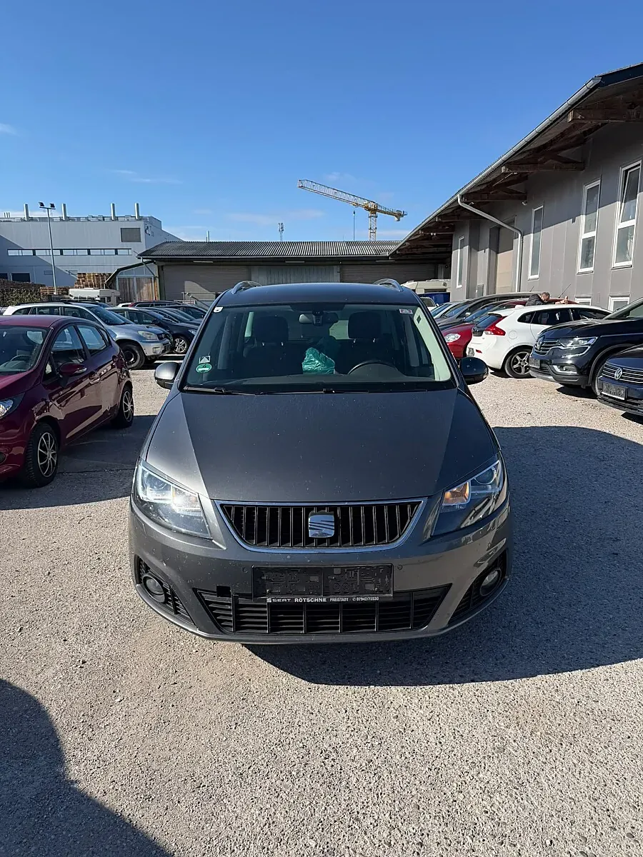 Seat Alhambra 2013 photo 2