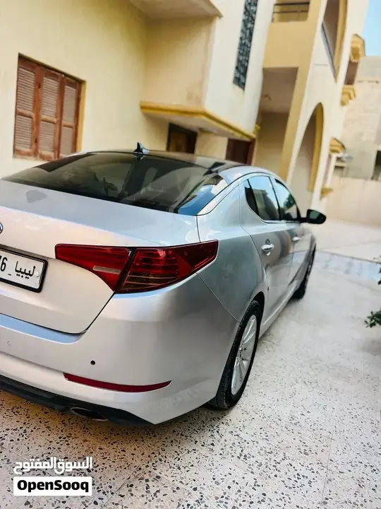 Kia K5 2012 photo 2