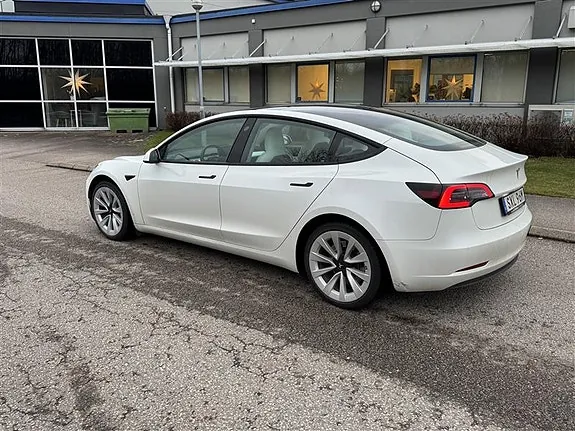 Tesla Model 3 2021 photo 3