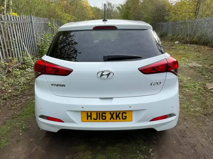Hyundai I20 2016 photo 4
