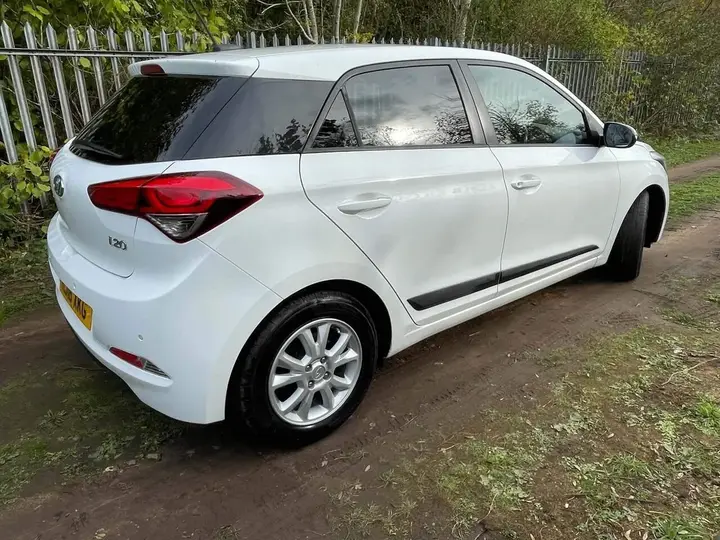 Hyundai I20 2016 photo 5