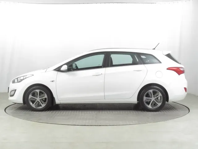 Hyundai I30 Cw 2017 photo 2