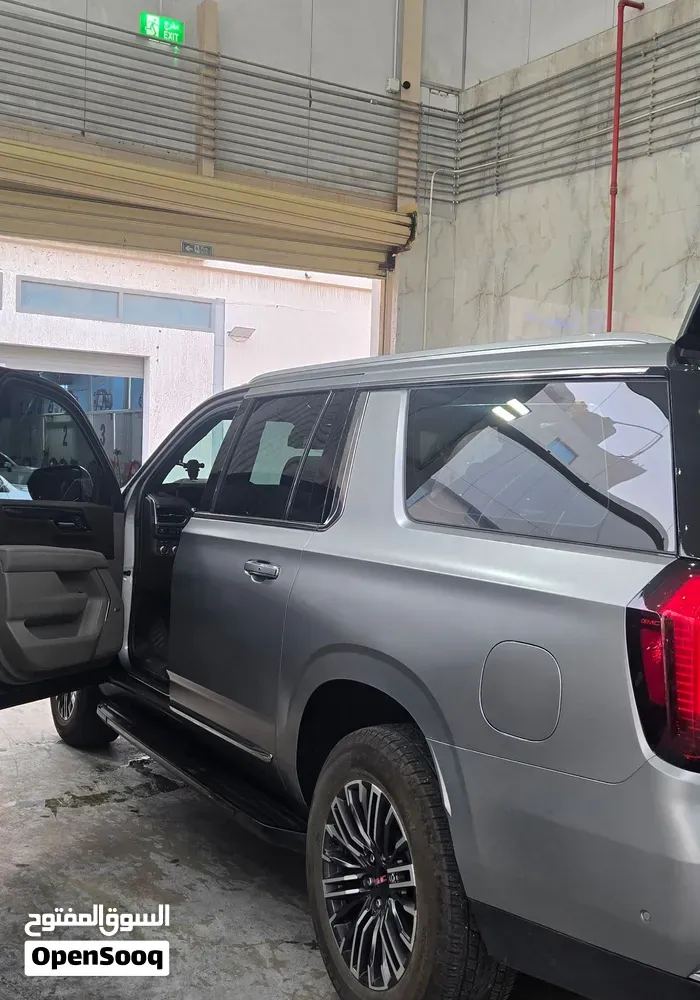 GMC Yukon 2025 photo 3