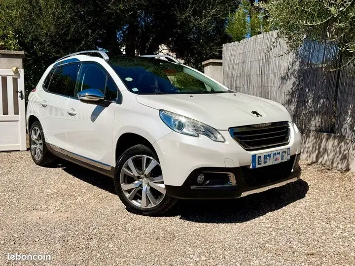 Peugeot 2008 2016 photo 2